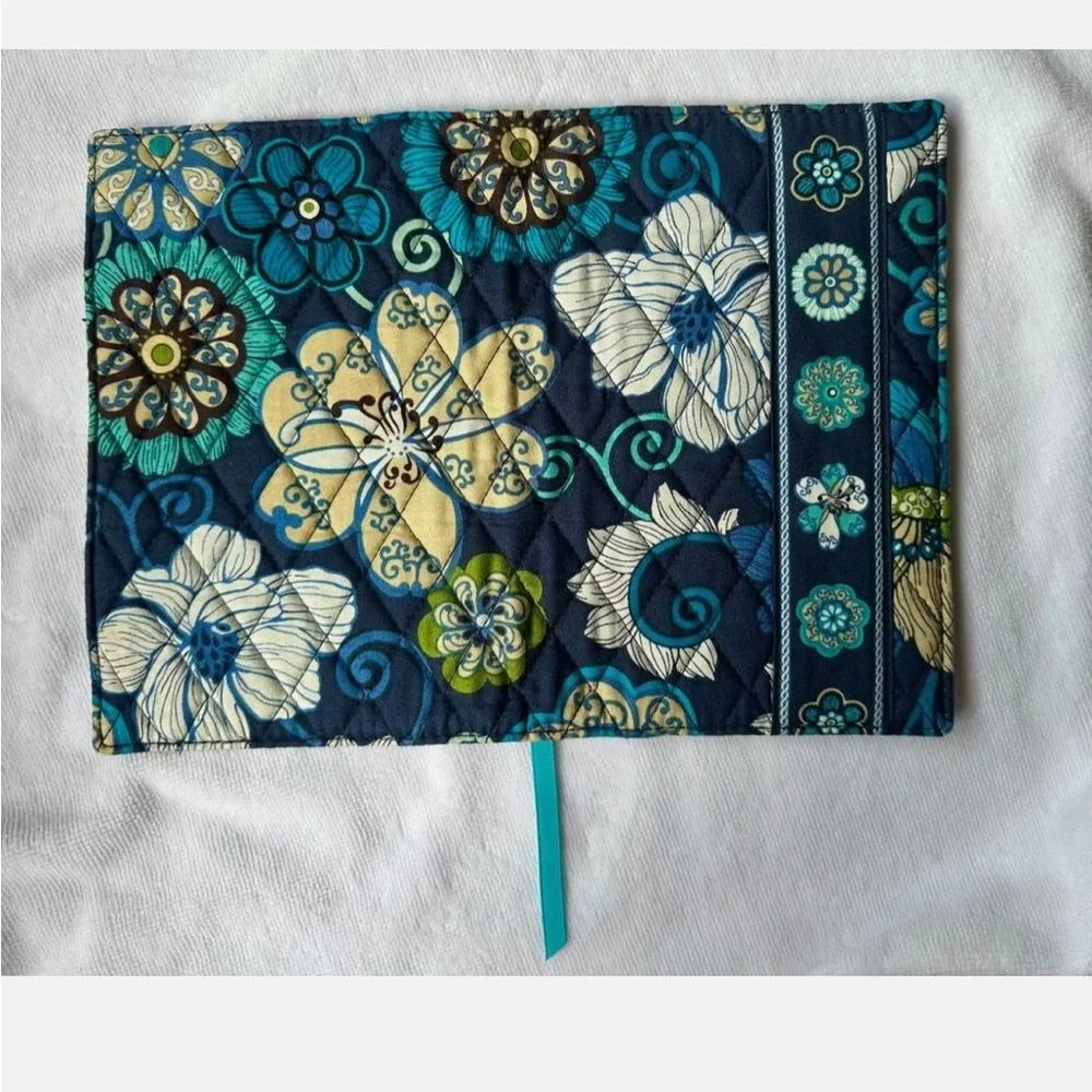 VTG Vera Bradley Mod Blue Floral, Quilted Book Cover Retired ‘07 EUC